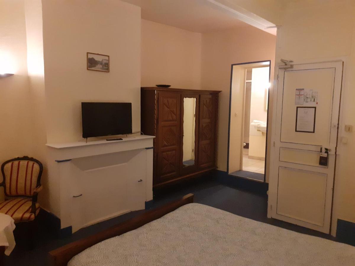 Hotel Le Grand Cerf Nonancourt Esterno foto